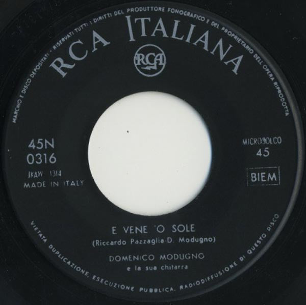 Domenico Modugno : Vecchio Frack / E Vene 'O Sole (7", Mono)